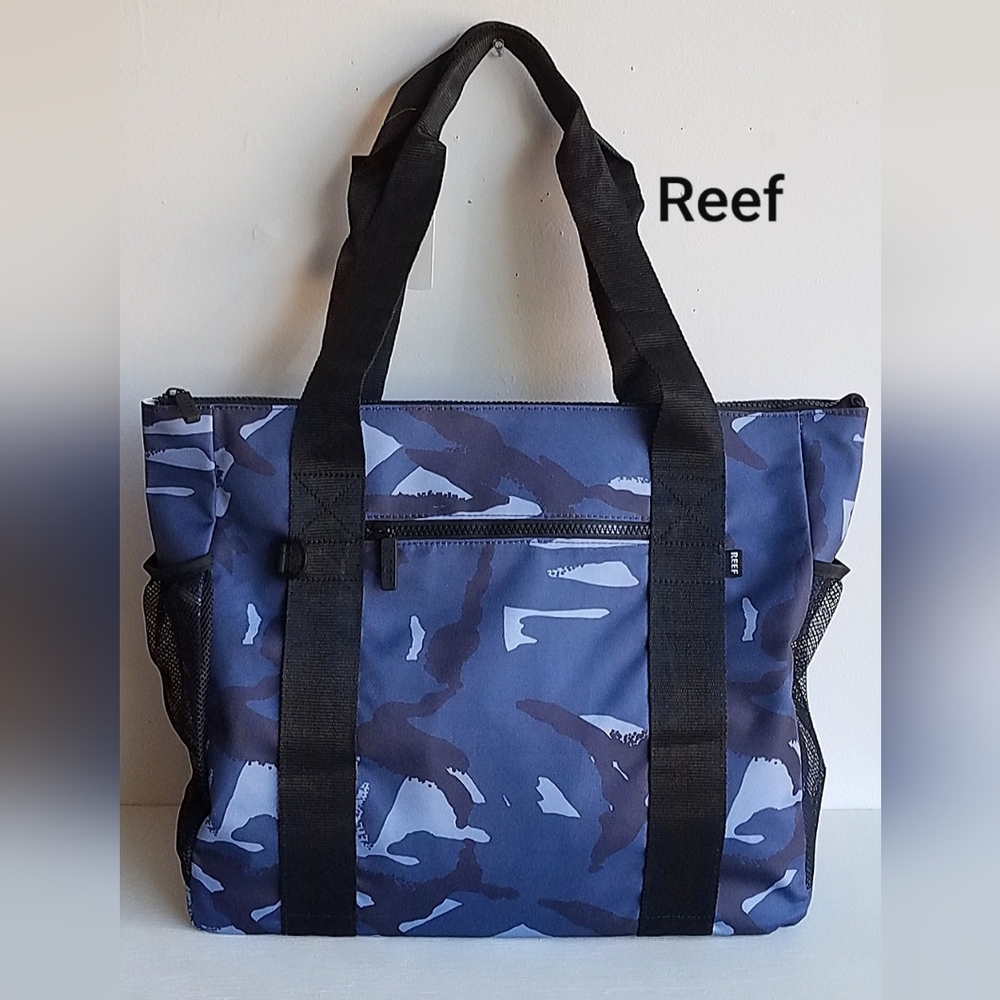 Reef Vista Camouflage Tote Bag